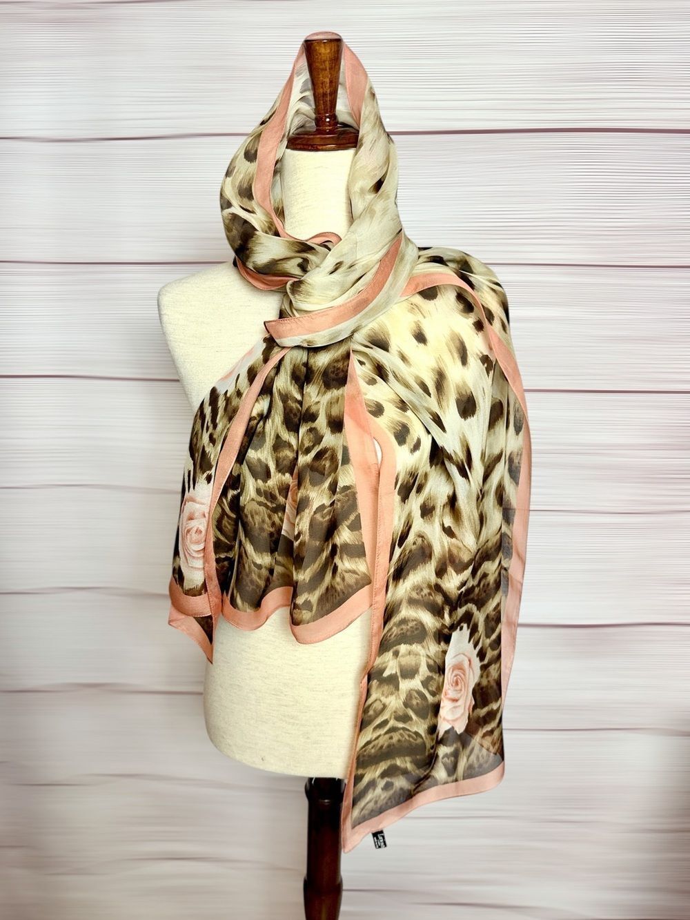 Les Copains Larioseta Italy Silk Chiffon Scarf Wrap Leopard Blush Rose Oversized